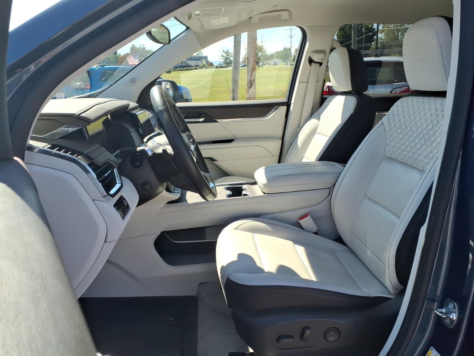 2024 GMC Acadia Denali