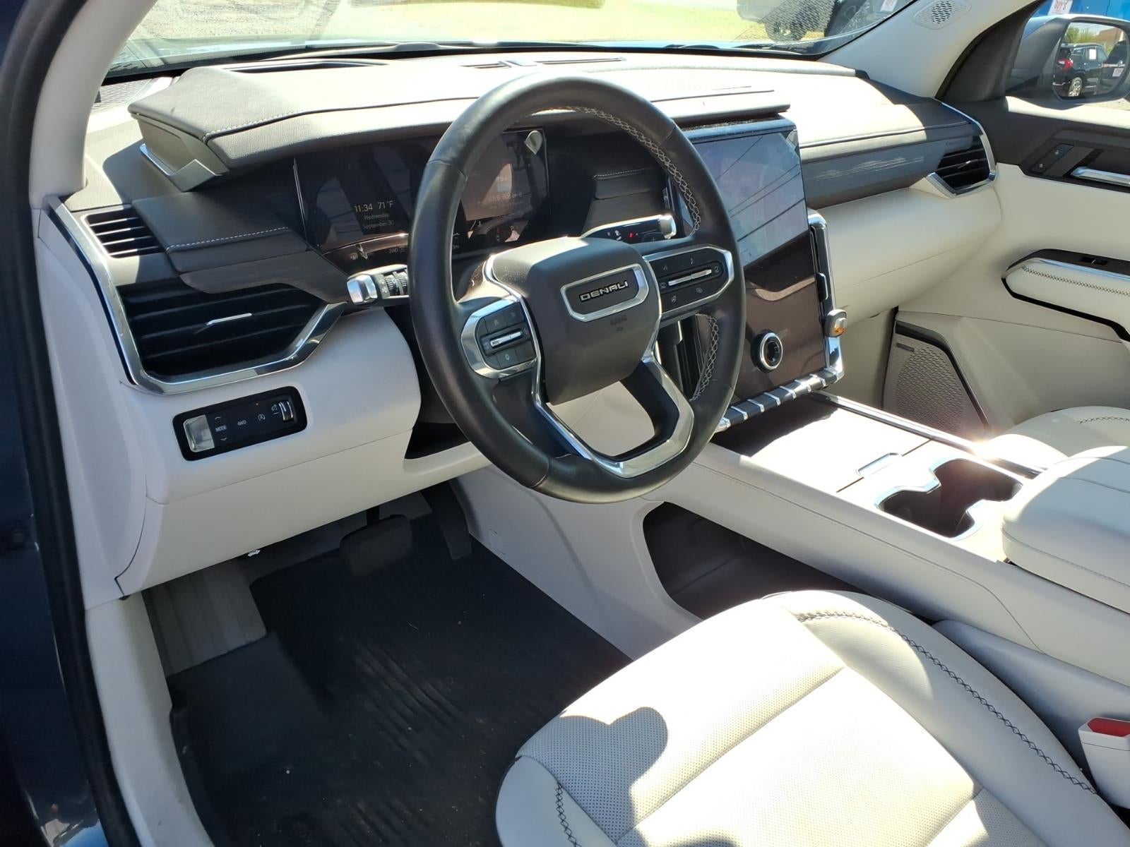2024 GMC Acadia Denali